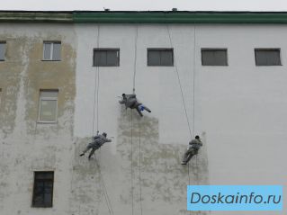 Высотные работы. Промышленные альпинисты.
