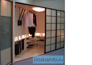 Шкафы-купе и гардеробные комнаты.