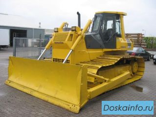 Аренда бульдозера на гусеничном ходу Komatsu D65 PX-12  