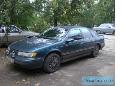 Автомобиль Ford Taurus