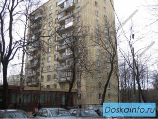 Продаю 2 комн.  квартиру м. Сокол