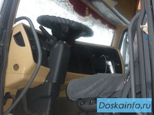 Тягач Howo A7 с полуприцепом