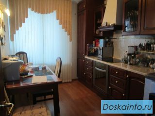 Продается трехкомнатная квартира, метро Печатники,  ул. Полбина 4 