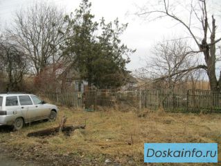 Земельный участок с ветхой хатой