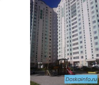 Продаю трёхкомнатную квартиру без отделки